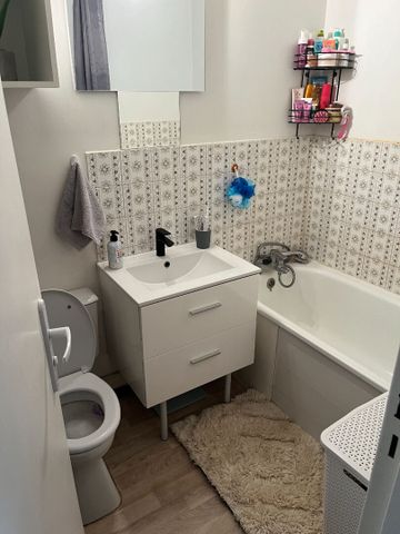 Location Appartement 1 pièce 24m² - Photo 4