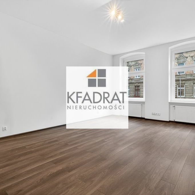 Duże mieszkanie w centrum! - Zdjęcie 1