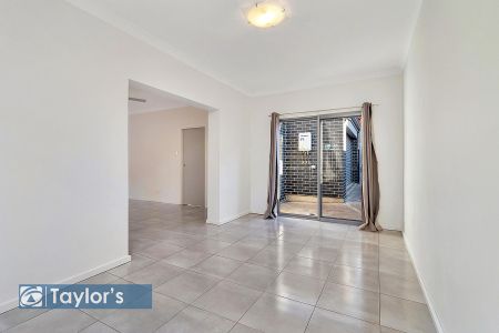 CONTEMPORY LIVING WITH SPACE FOR THE WHOLE FAMILY - Photo 4