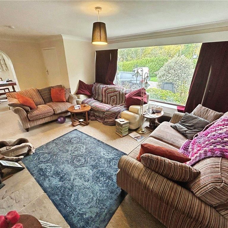 3 bedroom bungalow to rent - Photo 1