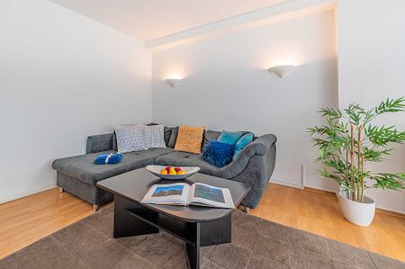 City-Residence: Schön möblierte 2-Zimmer-Wohnung mit Balkon - Photo 3