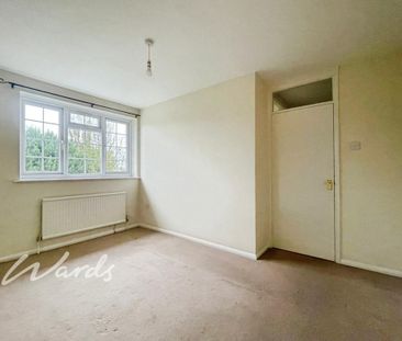 3 bedroom end of terrace house to rent - Photo 2