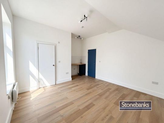 6 bedroom semi-detached house to rent - Photo 1