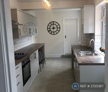 3 bedroom terraced house to rent - Photo 5