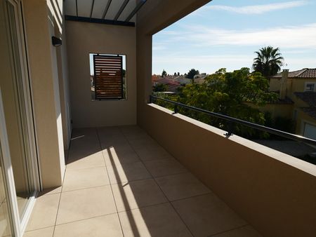 Apartment - Photo 2