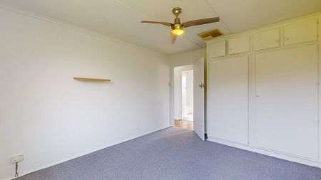 Affordable Family Living in Prime Laverton Location! - Photo 4
