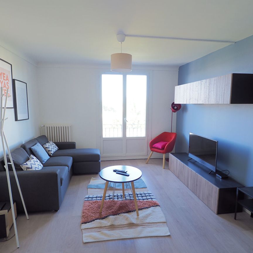 Location Appartement 5 pièces 103m² - Photo 1