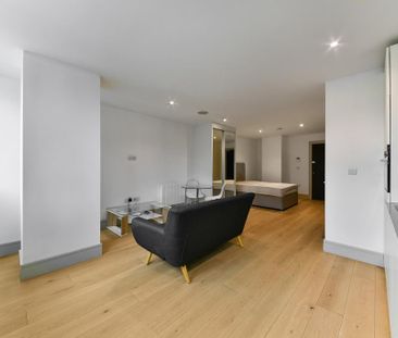 Studio to rent - Photo 3