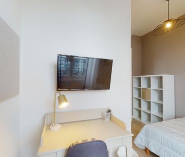 CHATEAUDUN Roommate 4 Bedrooms at Clermont Ferrand - Photo 3