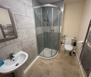 Weston-super-mare, North Somerset - Photo 1