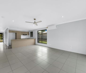 House in Glen Eden :: 3 BEDROOM FAMILY HOME - GREAT BACKYARD - Photo 2