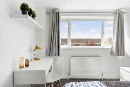 Colwell Drive Room Two - Photo 4