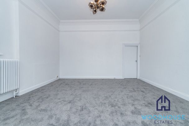 Bracknell Gardens, London, NW3 - One Bedroom Flat To Rent - £421pw / £1,825pcm - Photo 1