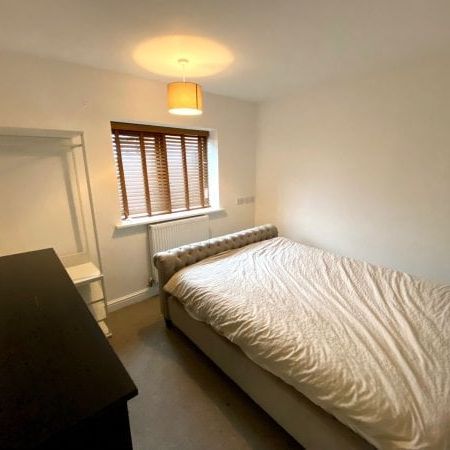 Boat Lane, Nottingham, NG14 - Photo 1