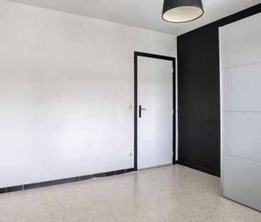 Appartement te huur in As voor € 1.000 met 3 slaapkamers - Photo 3