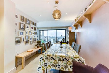 3 bedroom terraced house to rent - Photo 2