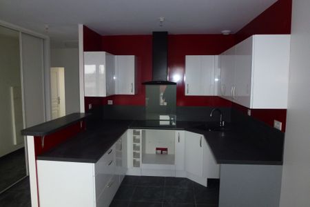 Location Appartement 3 pièces 61m² BROU SUR CHANTEREINE 77177 - Photo 4