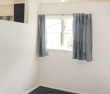 Sunny Three Bedroom Two Storey House - Photo 1