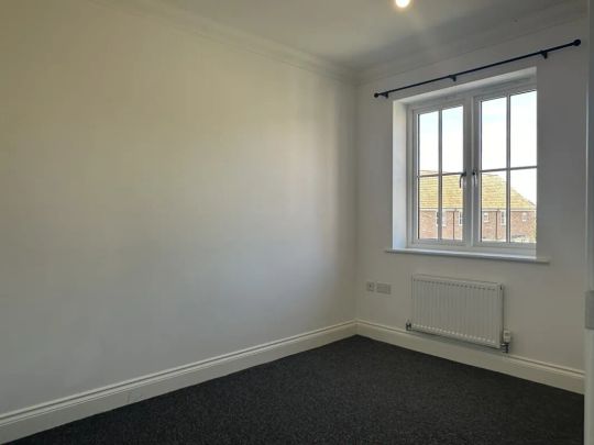 Buxton Way, Halesworth - Photo 1