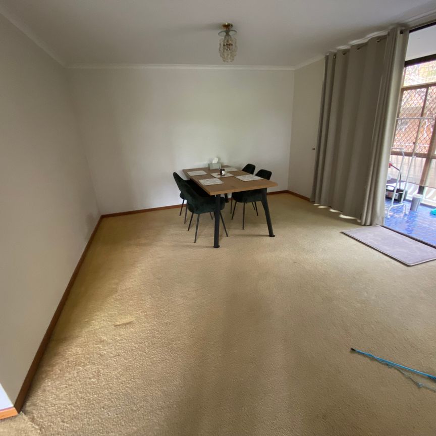 Greenslopes - Photo 1