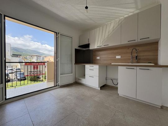 Location appartement à Borgo - Photo 1