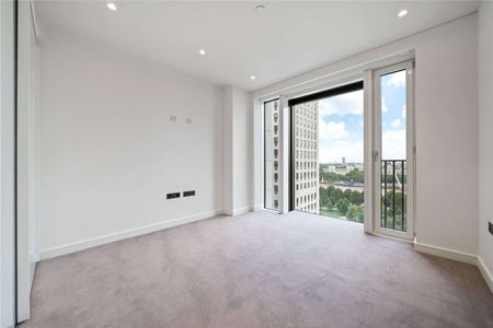 A modern 2 bedroom apartment on the 14th floor of Casson Square. - Photo 2