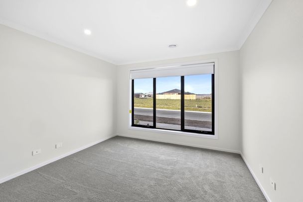 22 Vivid Street, Winter Valley - Photo 1