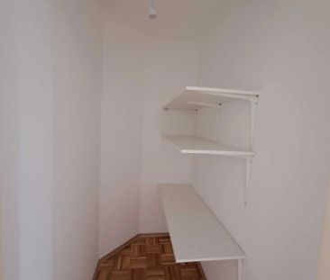 Bestlage-nahe Stadtzentrum, sanierte 2 ZI & Klimaanlage mit großem ... - Foto 3