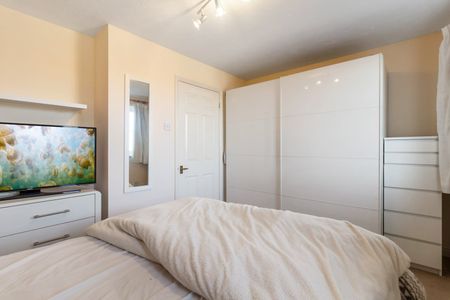 1 Bed Flat, Lucas Gardens, N2 - Photo 5