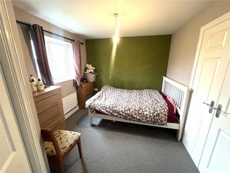 2 bedroom semi-detached house to rent - Photo 4
