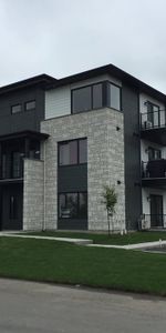 Tres Beau 4 1/2 à louer - Photo 4