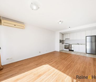 Spacious Dual-Level 2 Bed Apartment with Water Views & Resort-Style... - Photo 1