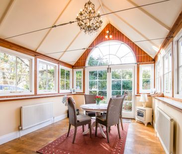 Discover this beautifully presented period cottage, perfectly locat... - Photo 3