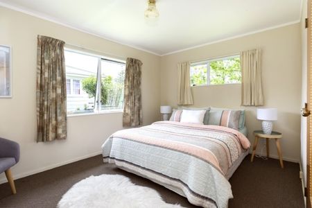 A fully functional 3 bedroom home at Mt Wellington - Photo 4