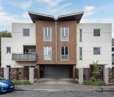 Fantastic Location - Photo 6