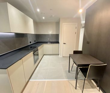 3B Spinners Way, SALFORD - Photo 1