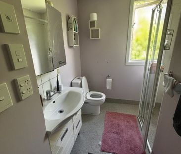 North Road Beauty - Stones throw from Gardens, University - Photo 4