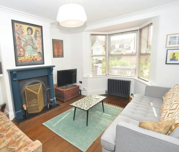 Flat to rent on - Photo 1