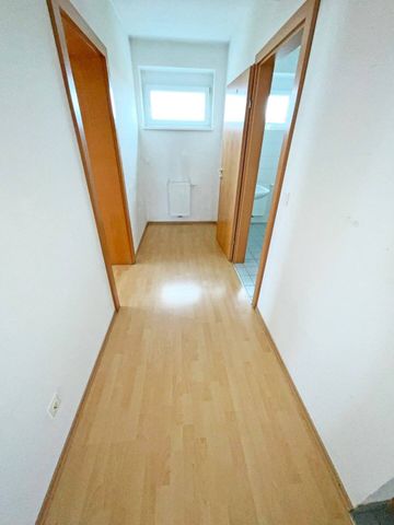 3-Zimmer im 1. Obergeschoss mit guter Aussicht - Photo 3