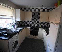 Flat 3, Headingley Rise Welton Road, Leeds, LS6 1EE - Photo 2