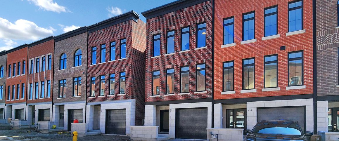 For Lease - 21 Chestnut Court, Aurora, Ontario - Photo 1