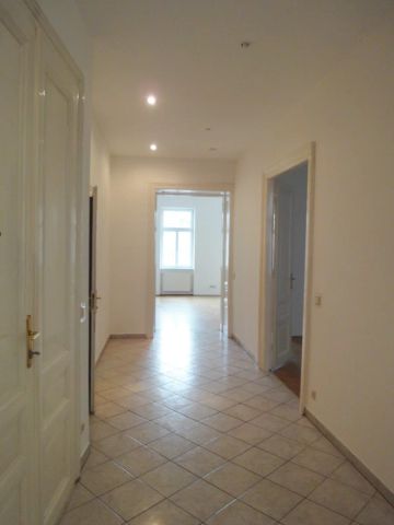 88m² 3 Zimmer Altbauwohnung - Foto 2