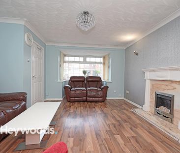 4 bedroom detached house to rent - Photo 1