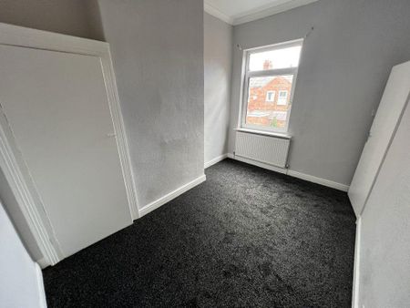 3 bedroom terraced house to rent - Photo 4