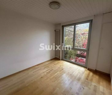 Charming Villa in Onex - 4 bedrooms - 2 terraces and wooded park - Photo 3