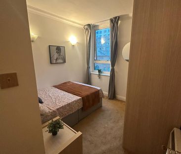 4 bedroom flat share to rent - Photo 5