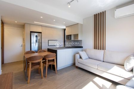 Apartamento com 1 quarto e 44m² para alugar em Petrópolis, Porto Alegre. - Foto 2
