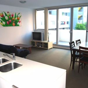 MGM MARTIN - TWO BEDROOM APARTMENT - Photo 2