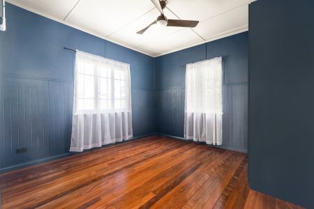 21 Bird Street, Bundamba QLD 4304 - House For Rent - $625 | Domain - Photo 2