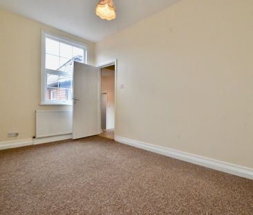2 Bed Flat, Oxford Road, RG1 - Photo 3